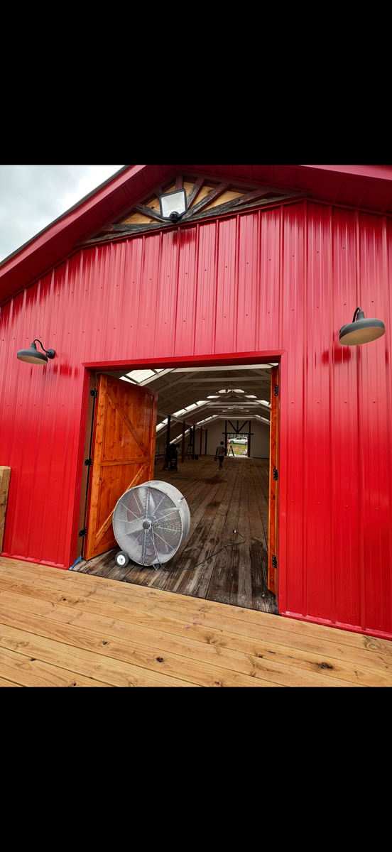 Flooring for Southland Fencing and Construction in Anniston, AL