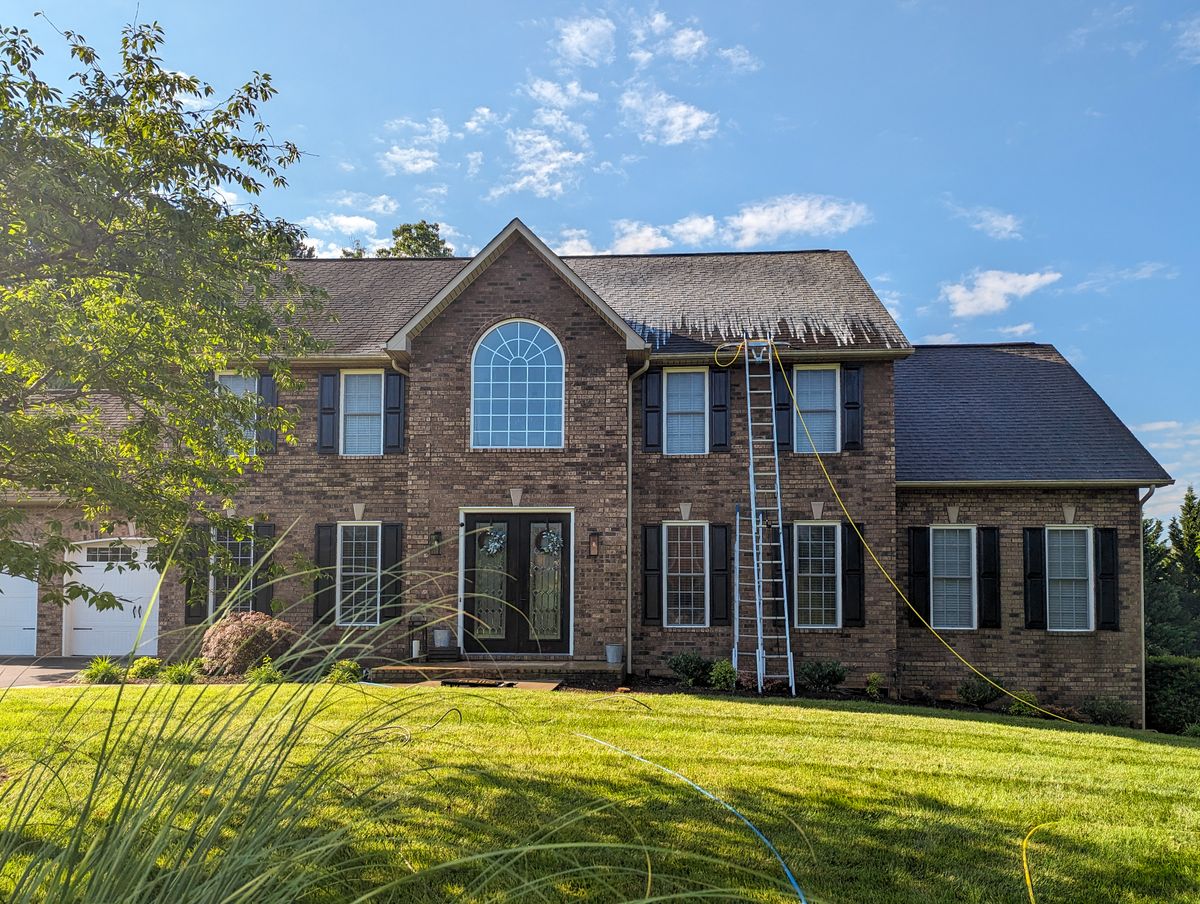 Soft Roof Washing for Elite Wash LLC in Roanoke, Virginia