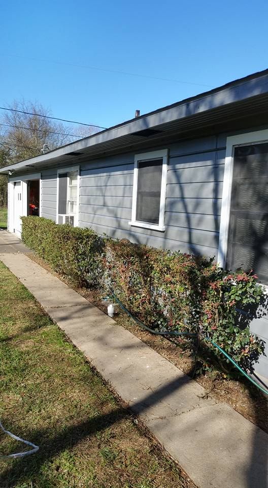 Exterior Painting for Aguilar Paint & Construction in El Campo, TX