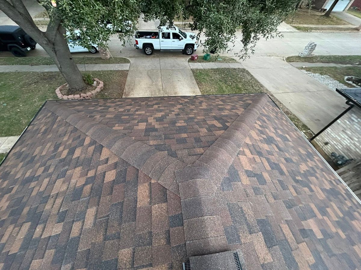 Roofing Installation for Royalty Contracting Roofing in Saginaw, TX