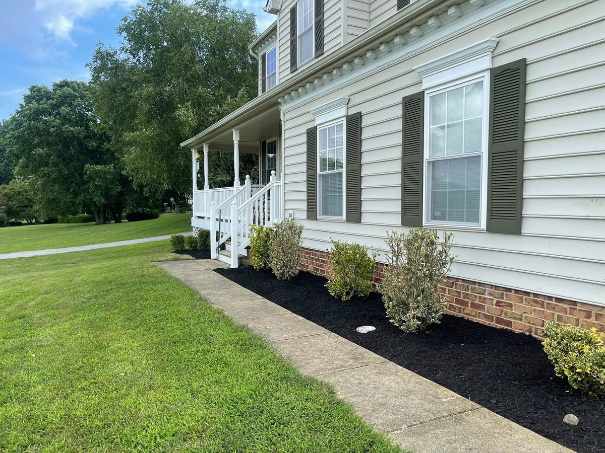 Mulching for Hurley's Cutz in Saint Leonard, MD