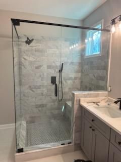 Frameless Header Systems for Pristine Shower Doors in Adairsville, GA