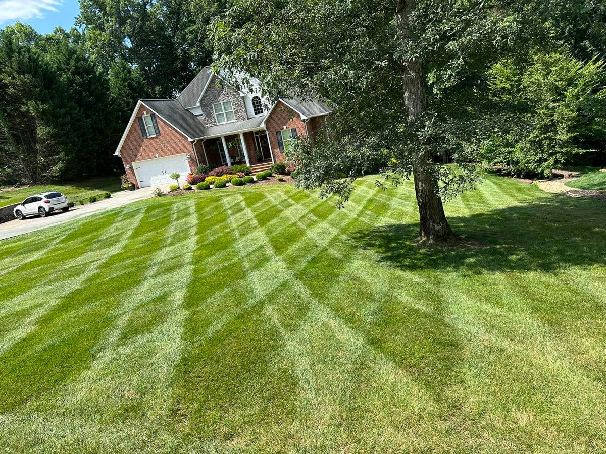 Lawn Maintenance for Brixton’s Lawn Care in Wilkesboro, NC