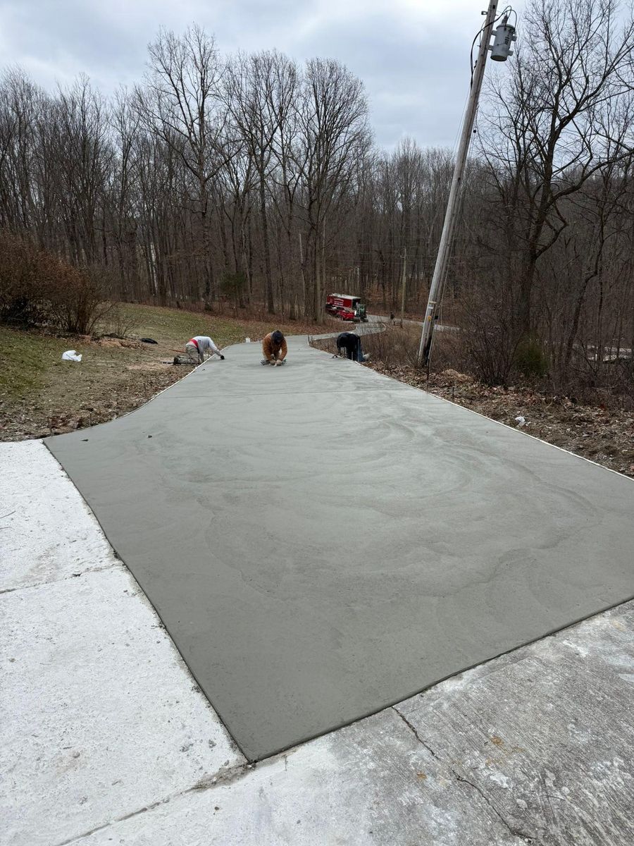 Driveways & Sidewalks for Whitfield Concrete Construction in Solsberry, IN