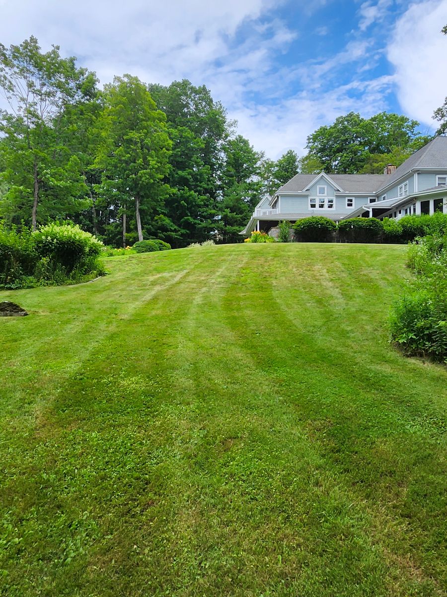 Landscape Installation for Landscape Innovations LLC in Torrington, CT