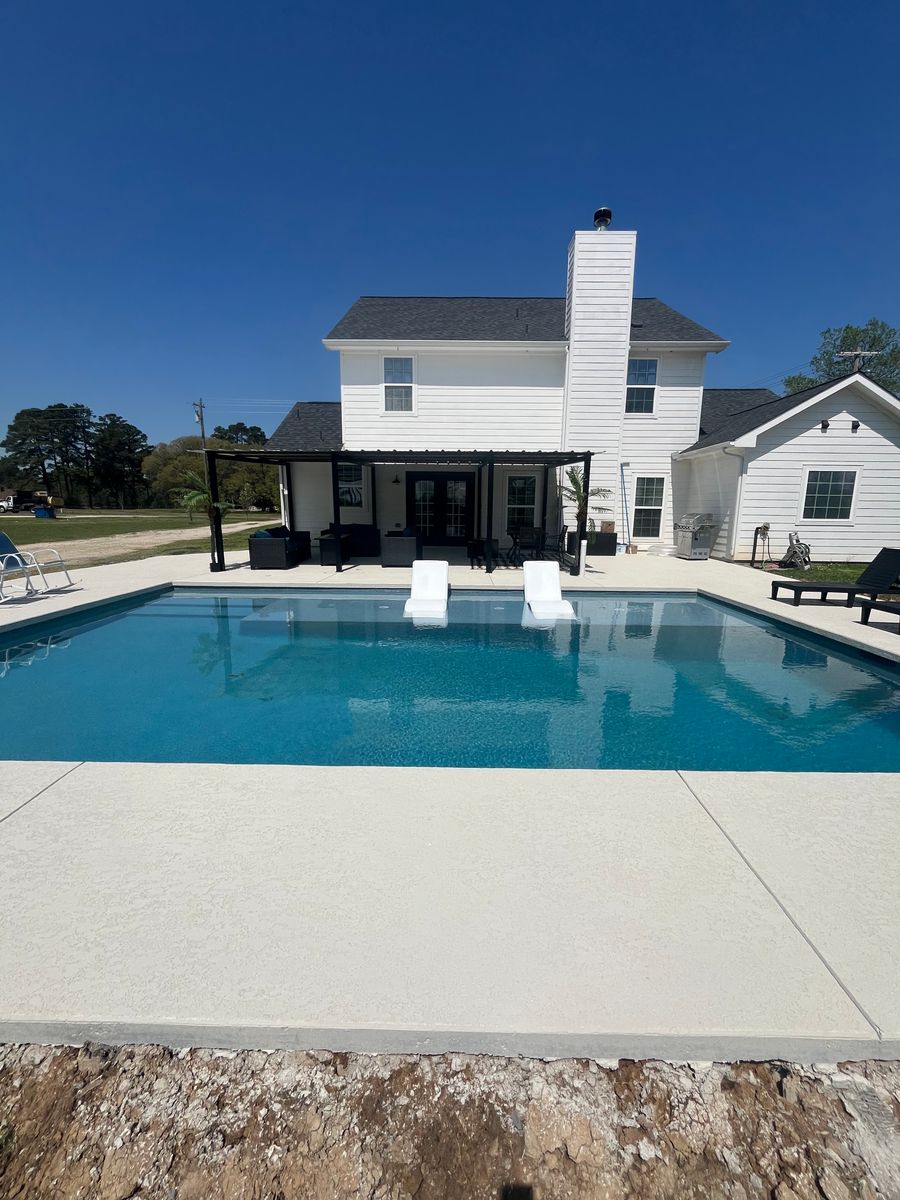 Custom Pool Design for Superior Backyard Builders LLC in Livingston, TX