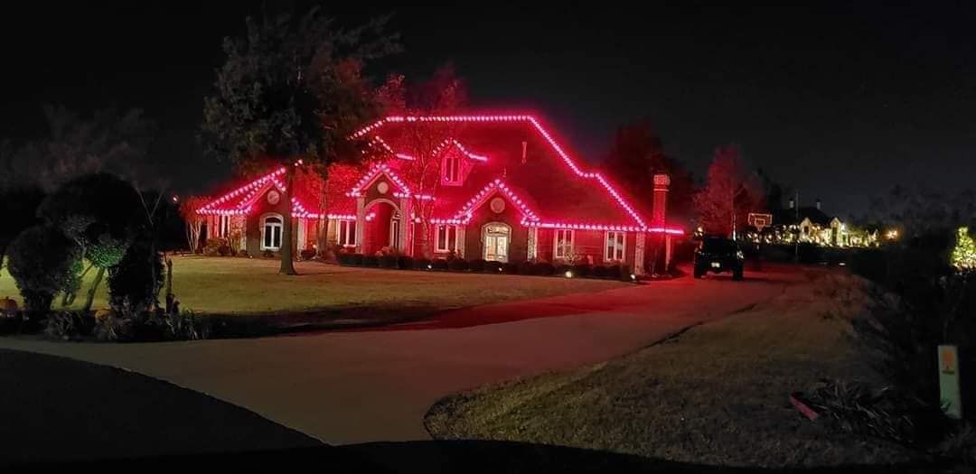 Christmas Lighting for DeLoera Total Lawncare in Oklahoma City, Oklahoma