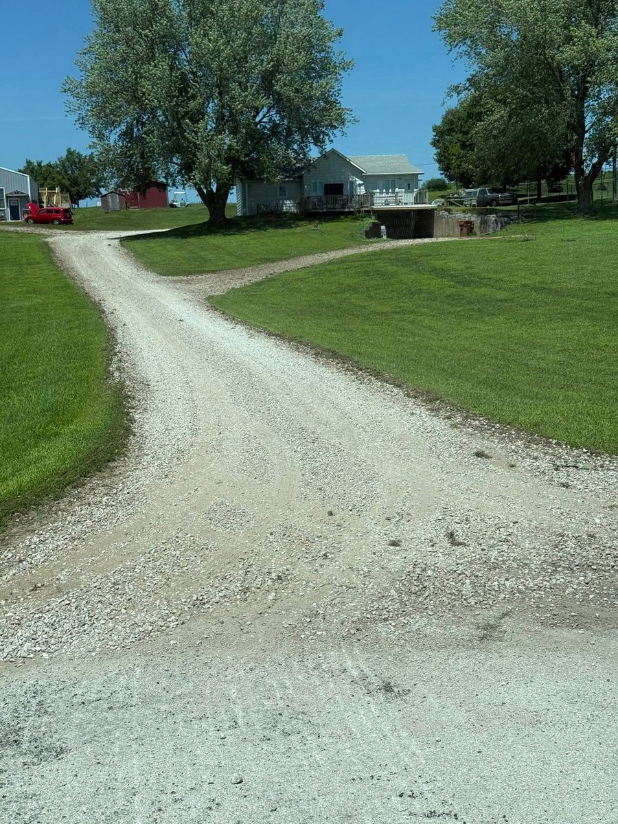 Recondition Gravel Driveways for F-D-T LLC Fixing Driveways and Tilling in 51543, IA