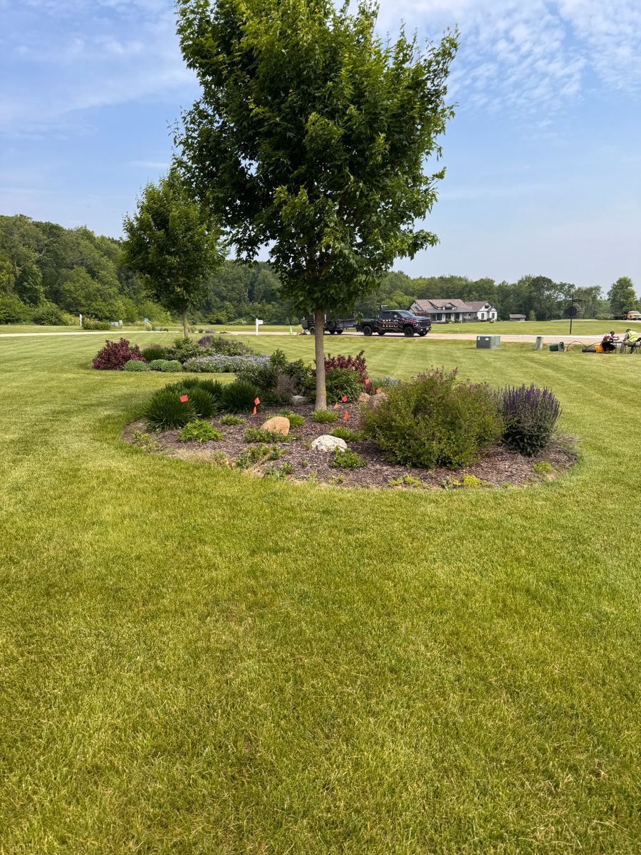 Edging and Mulch Installation for H&L Lawn Care LLC in Twin Lakes, WI