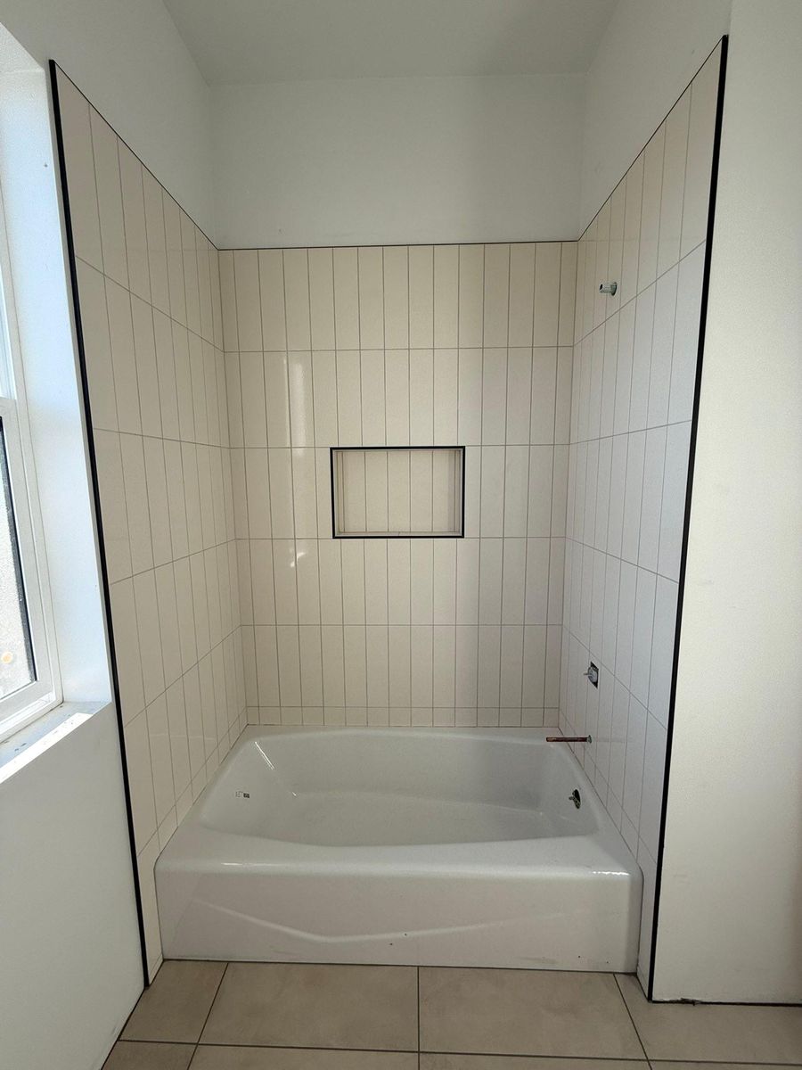 Shower Tiling for C&N Flooring Solutions LLC in Chino Valley, AZ