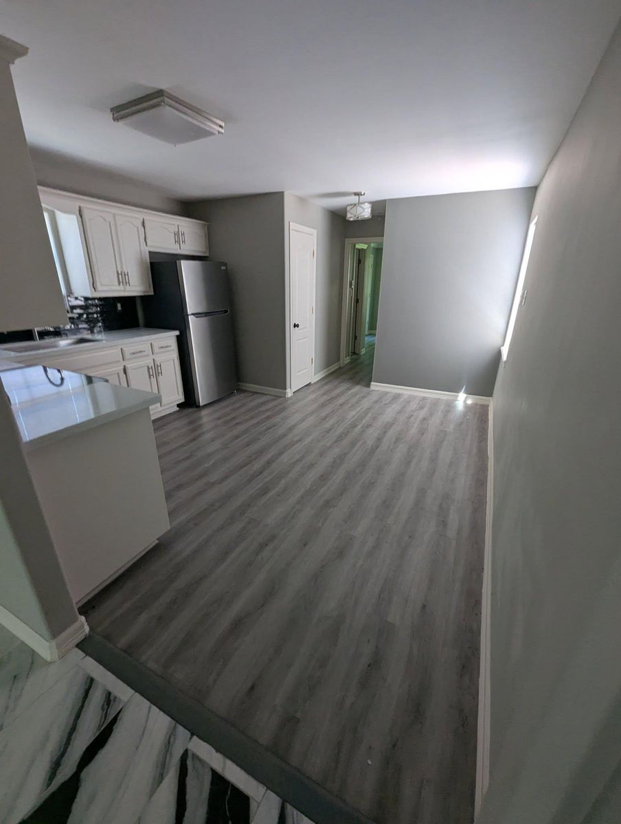 Flooring for TopNotch Painting Solutions LLC in McAllen, TX