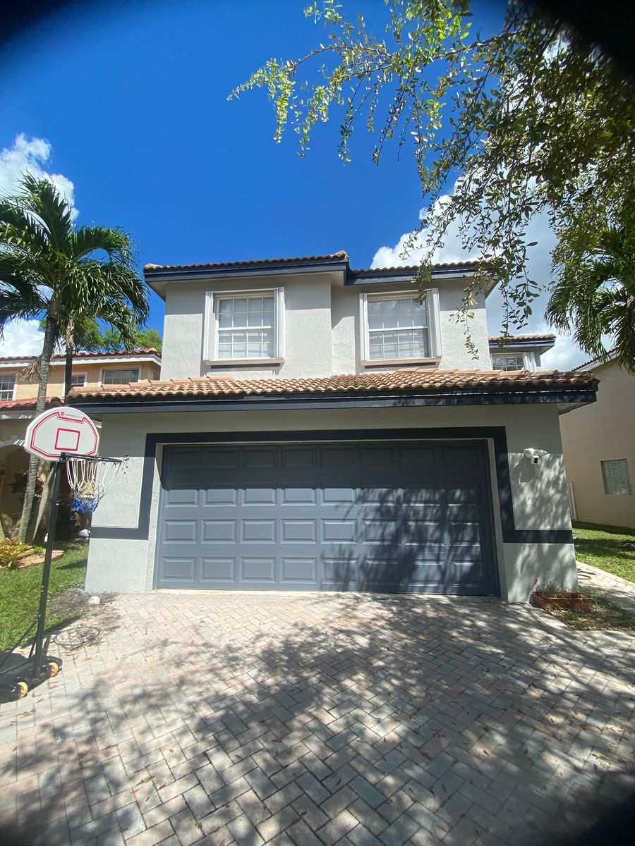 Exterior Painting for Thunder Painting Services in Oakland Park, FL