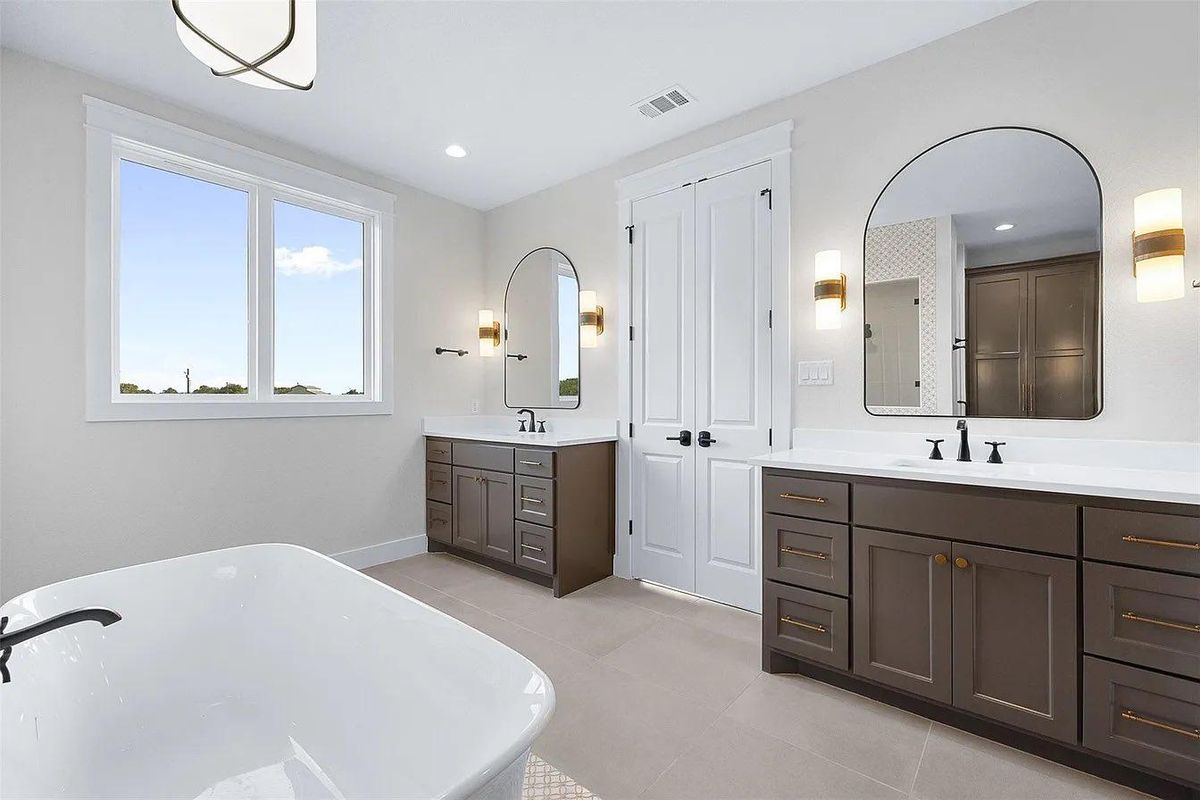 Custom Home Design for CWC Custom Homes & Barndominiums in Snook, TX