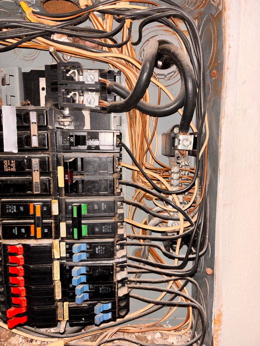 Electrical Repairs for Southern Circuits, LLC in Prairieville, LA