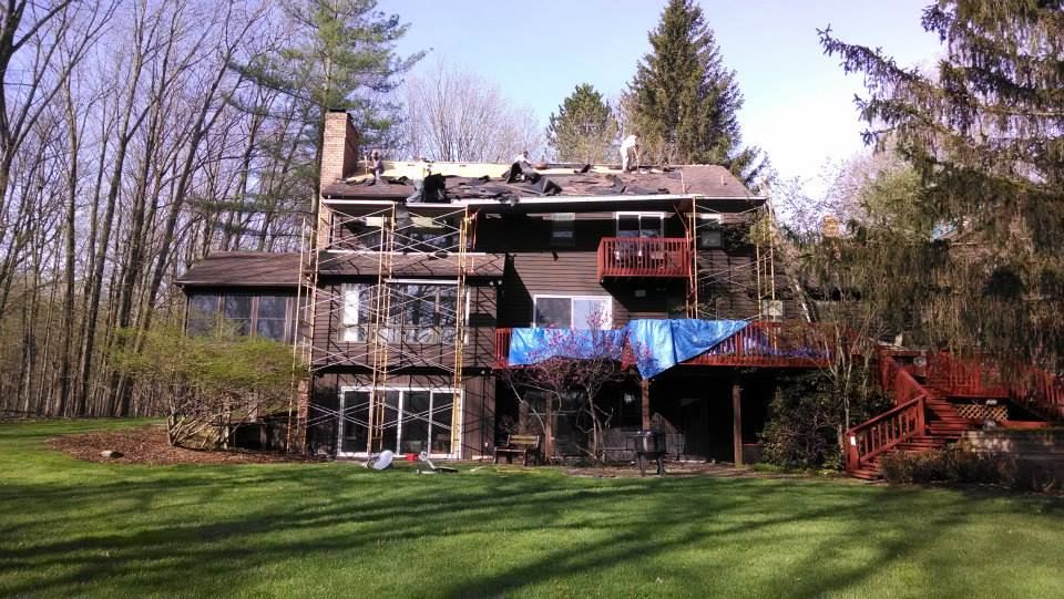 Roofing Repairs for Squids Roofing Inc in Cutlerville, MI