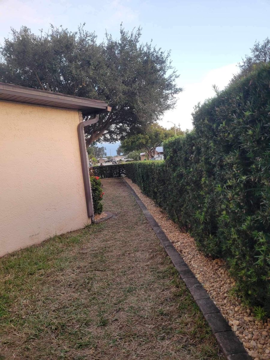 Lawn Maintenance for Space Coast Property Maintenance and Management LLC in Melbourne, FL