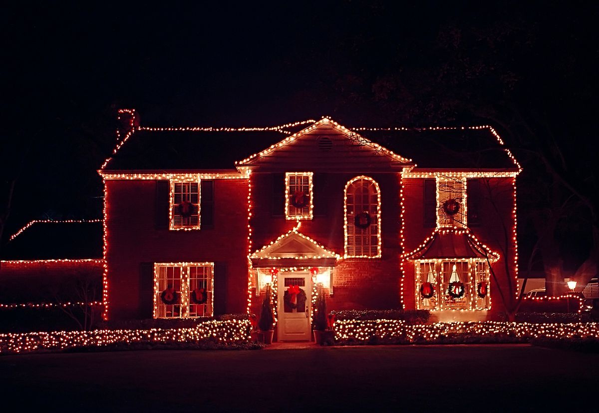 Holiday Lighting for Noble Night Lighting in Saint John, Indiana