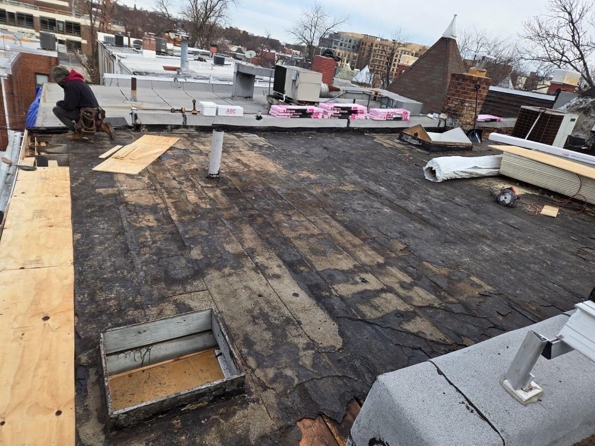 Roofing for La Bendicion Construction LLC in Annandale, VA