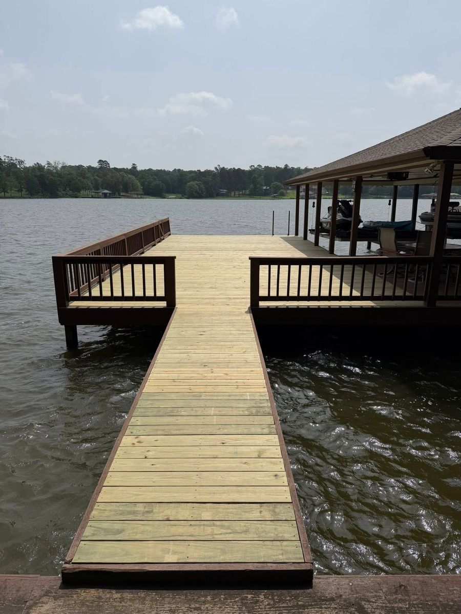 New Dock Construction for Moore Lake Living LLC in Leesburg, TX