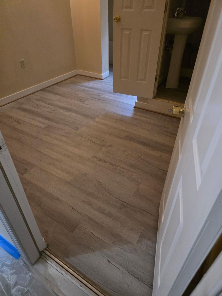 Luxury Vinyl Flooring for Jason Tench Flooring LLC in Richmond, VA