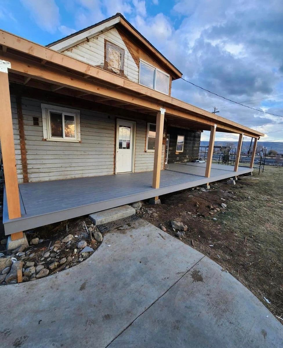 Deck & Patio Installation for Custom Valley Construction   in Sunnyside, Washington