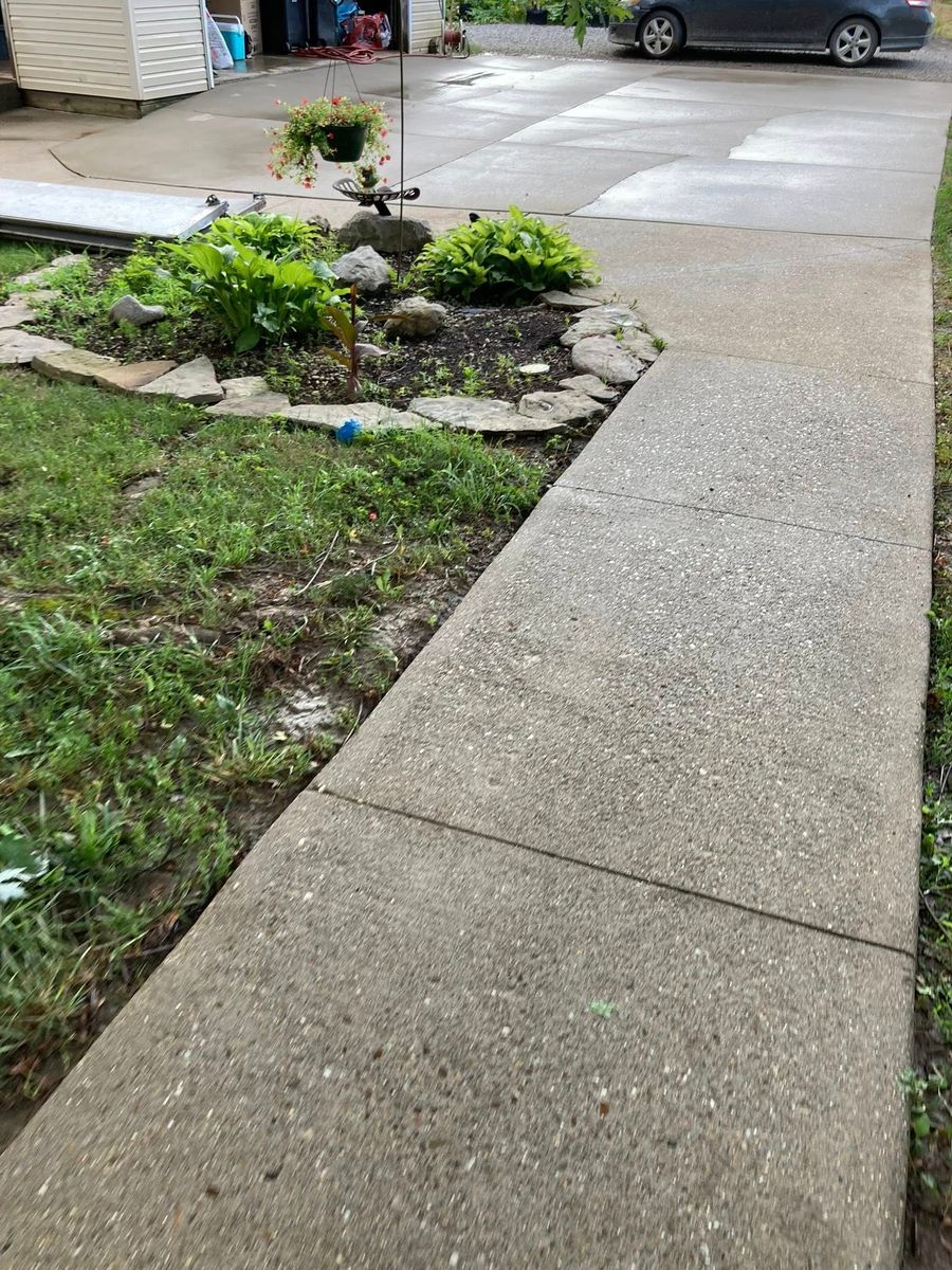 Deck and Patio Cleaning for Superior Water Solutions, LLC in Caldwell, OH