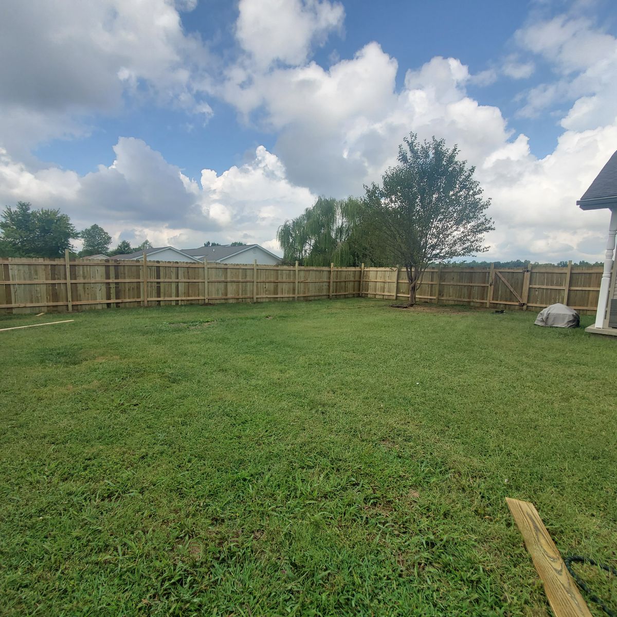 Fencing for Dead Tree General Contracting in Carbondale, Illinois