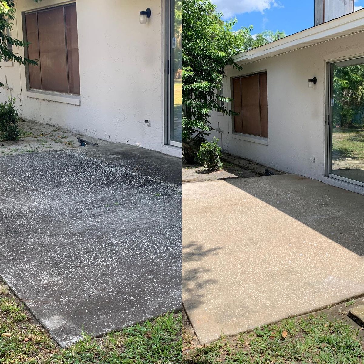 Driveway and Sidewalk Cleaning for Very Good Pressure Washing LLC in Orlando, Florida