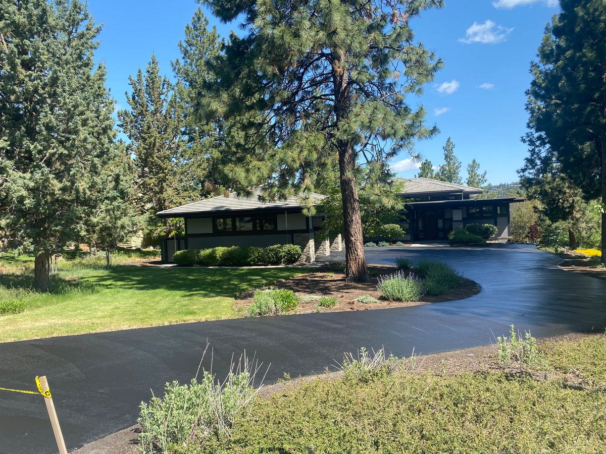 Driveway Sealcoating for Pacific Sealcoating in Bend, OR