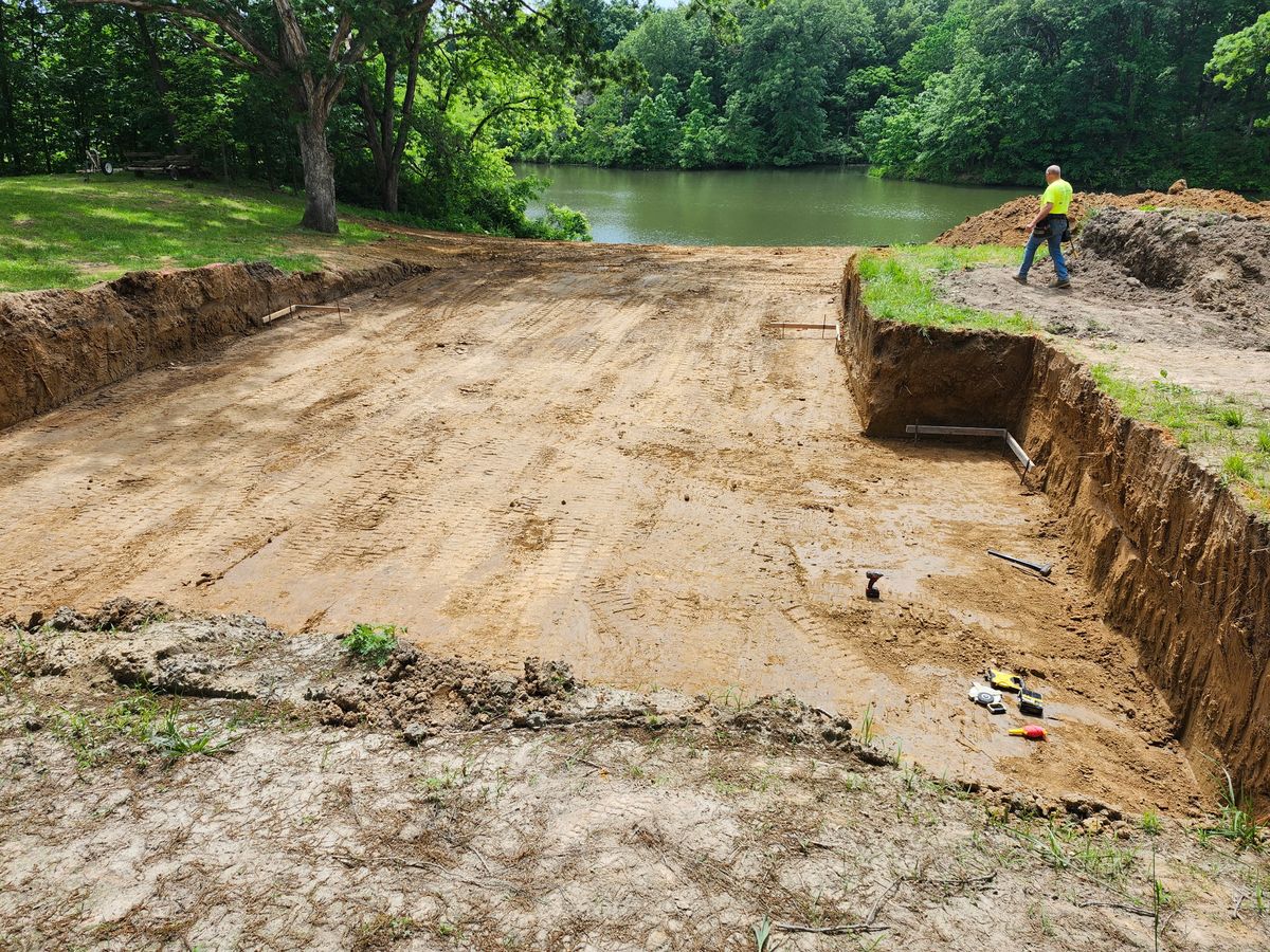 Excavation for BDS Trucking & Excavating in Litchfield, IL