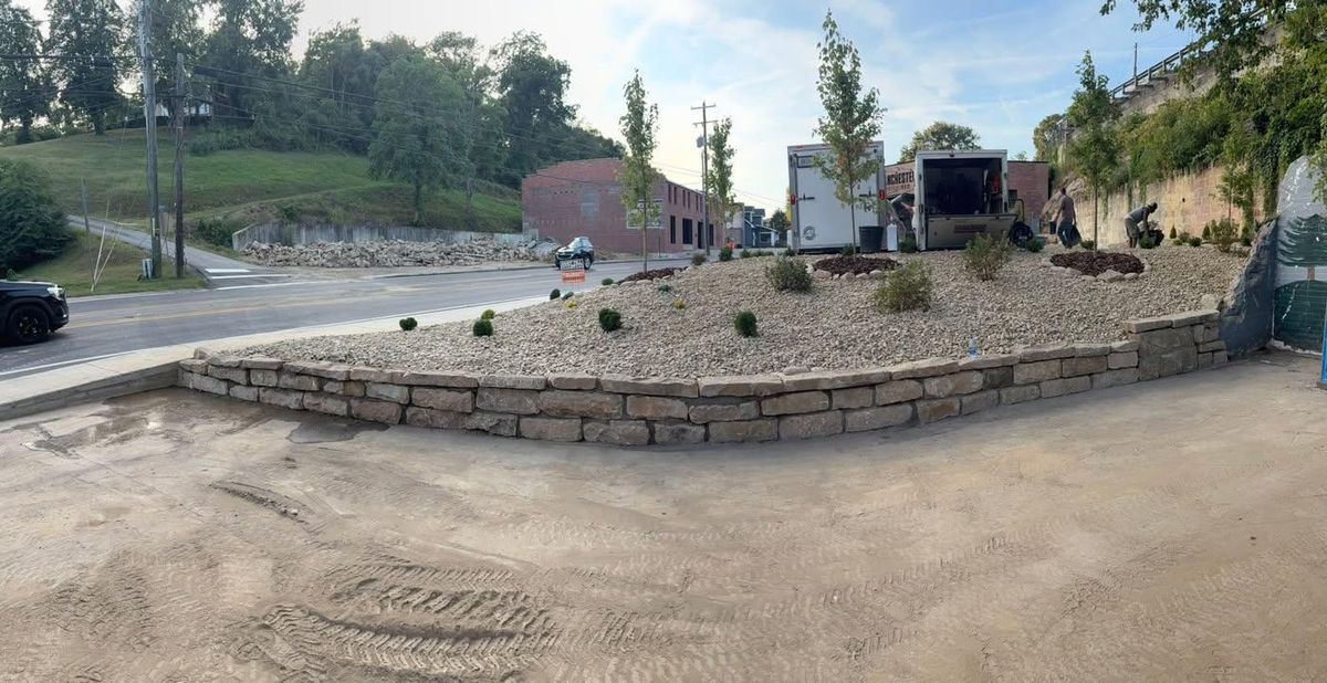 Curbing for Dust Till Dawn Lawn in London, Kentucky