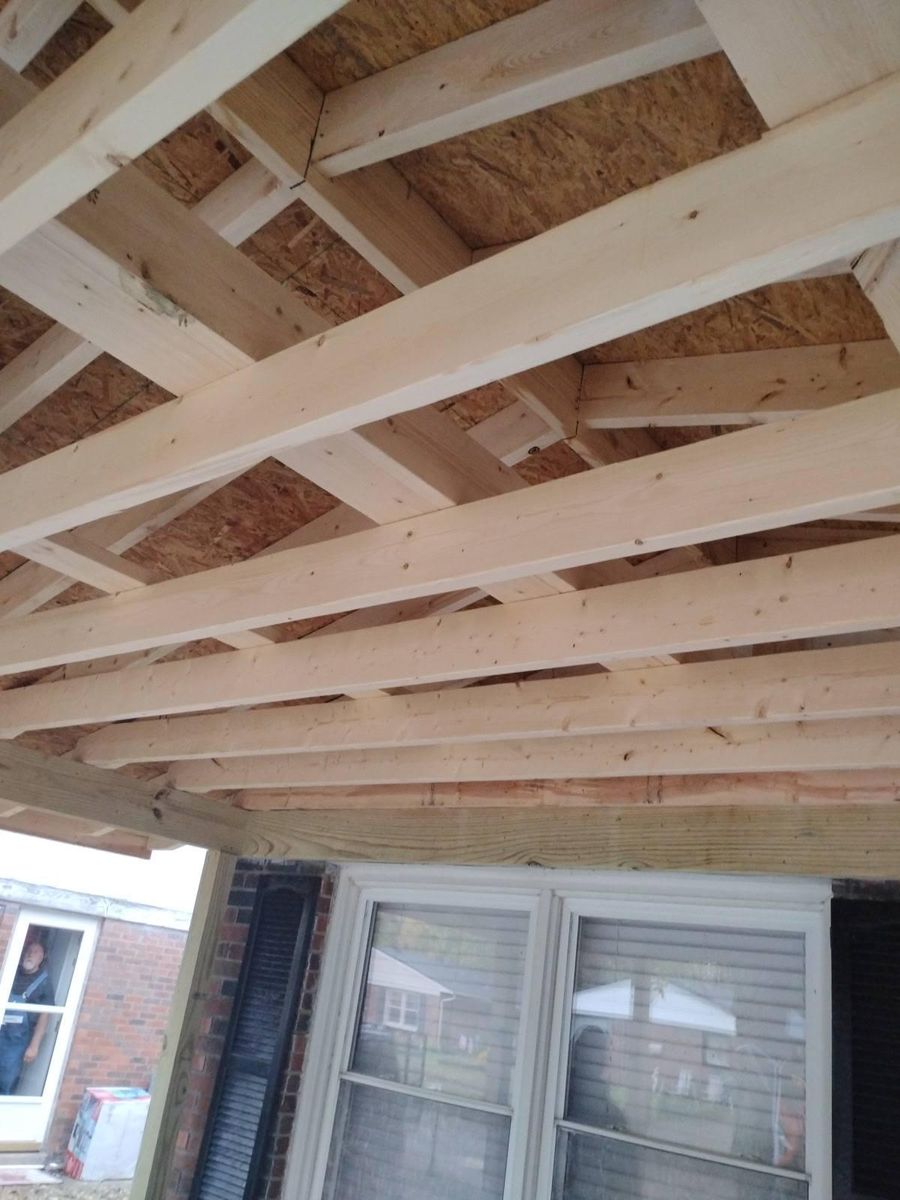 Roof Installation and Repair for E & C Handyman and Construction in Owensboro, KY
