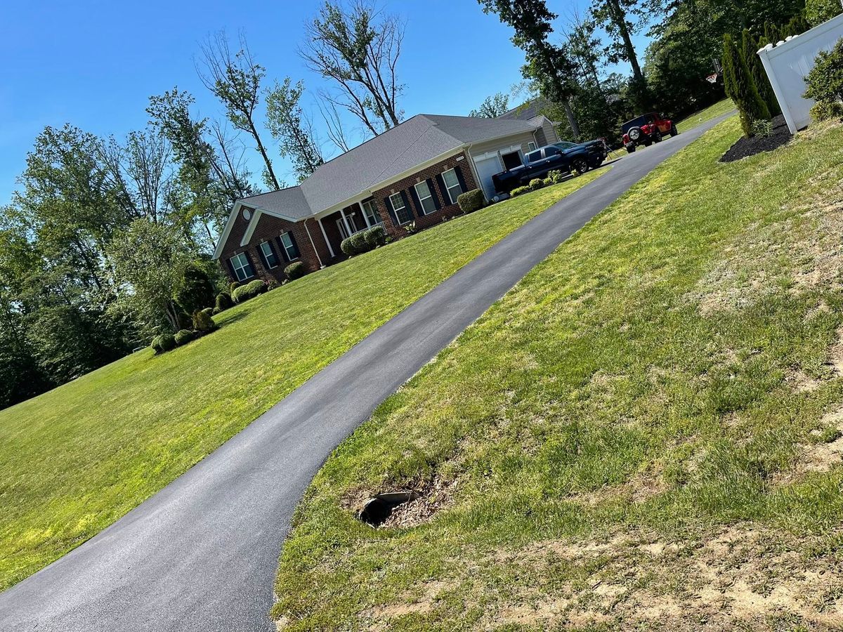Lawn Maintenance for Hurley's Cutz in Saint Leonard, MD