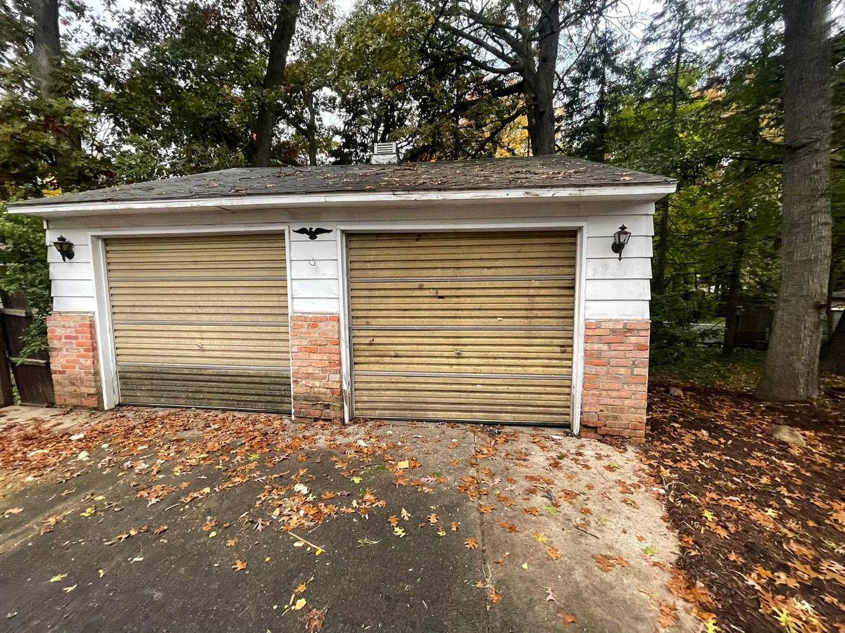 Pressure Washing for West Michigan Paint Pros LLC in Grand Rapids, MI