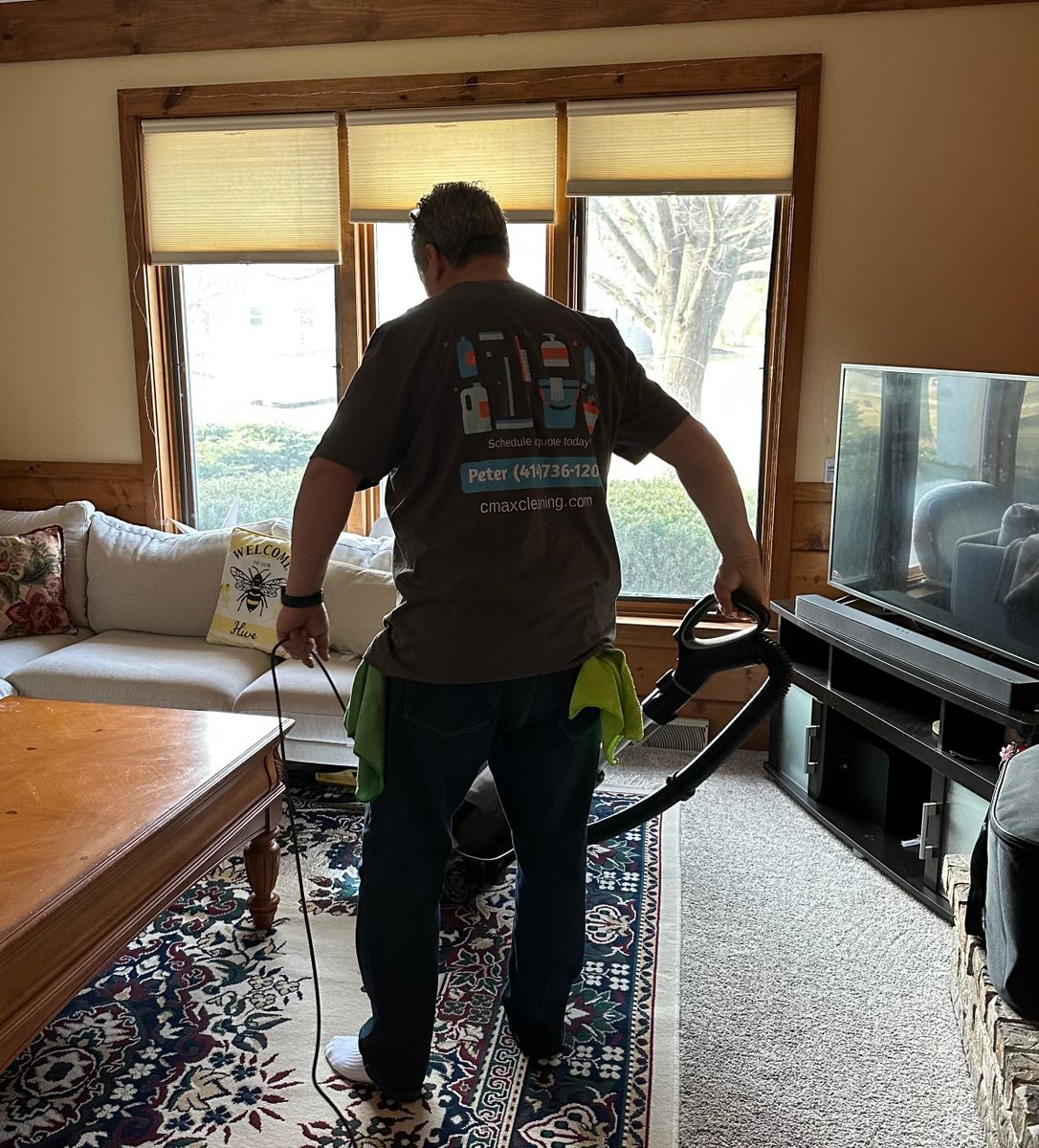 Residential Cleaning for C Max Cleaning in Milwaukee, WI