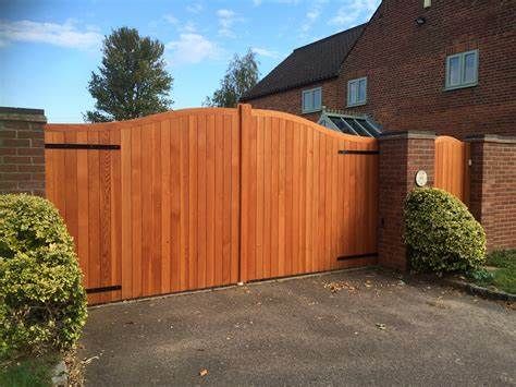 Gate Installation and Repair for Quick and Ready Fencing in Denham Springs, LA