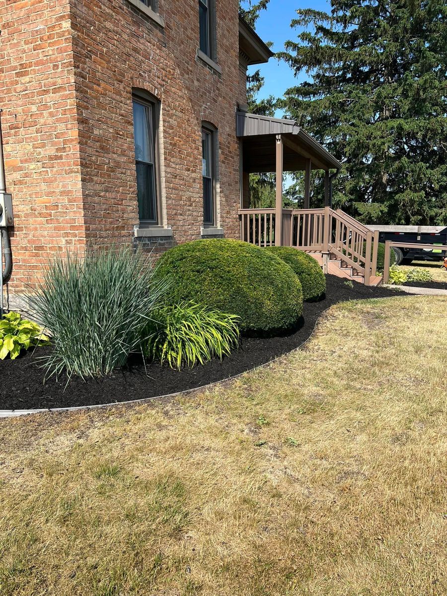 Landscape / Landscape Design for T.N.T Lawn Care, LLC in Wolcottville, IN