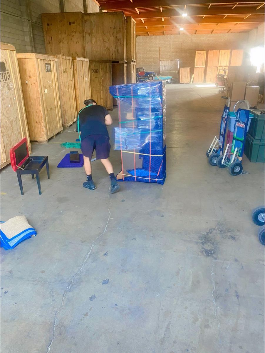 Specialized & Moving and Packing for Hugo’s Affordable Moving Labor in San Diego, CA