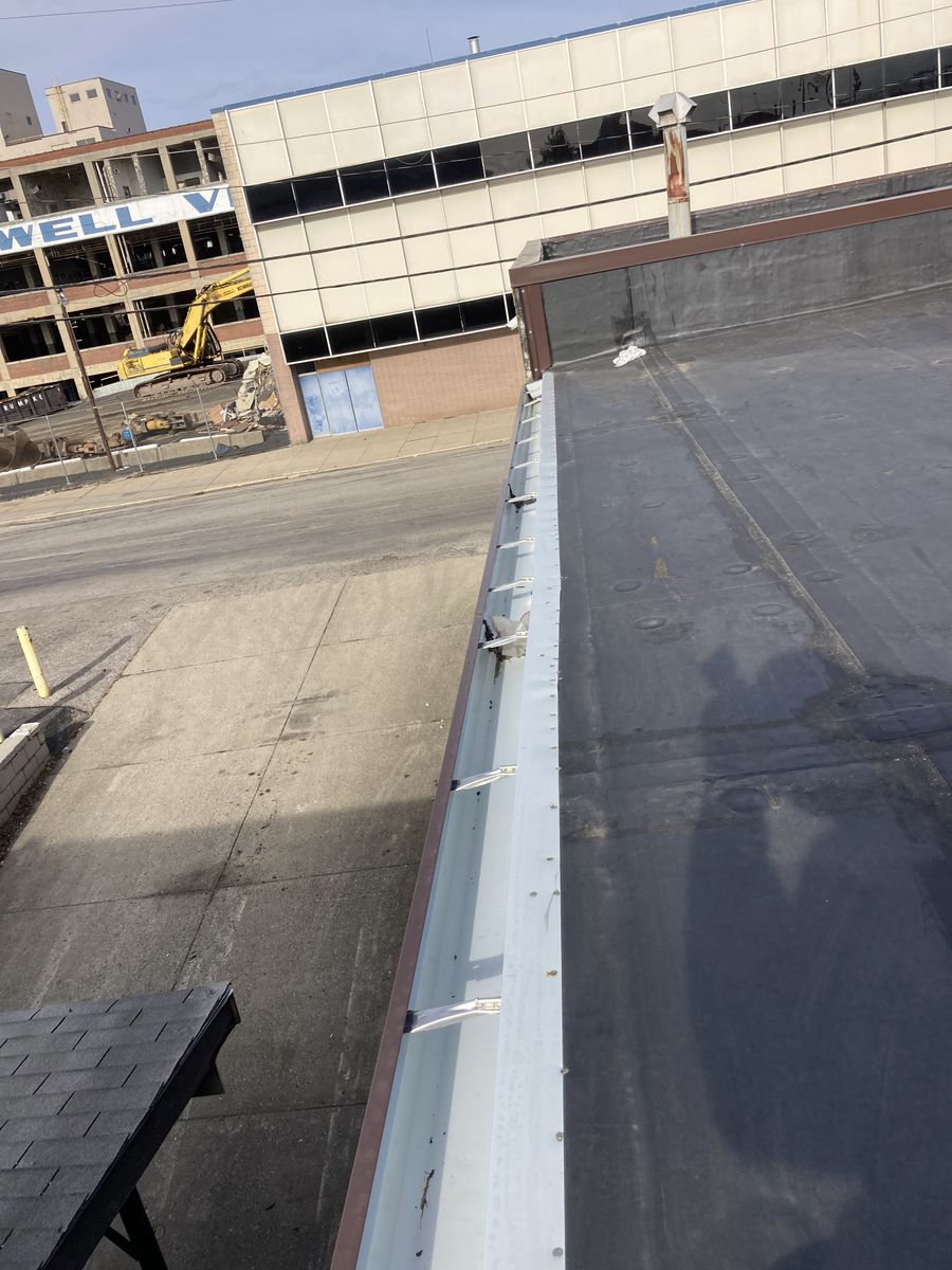 Gutter & Downspouts for Rucker Roofing, LLC in Dayton, OH