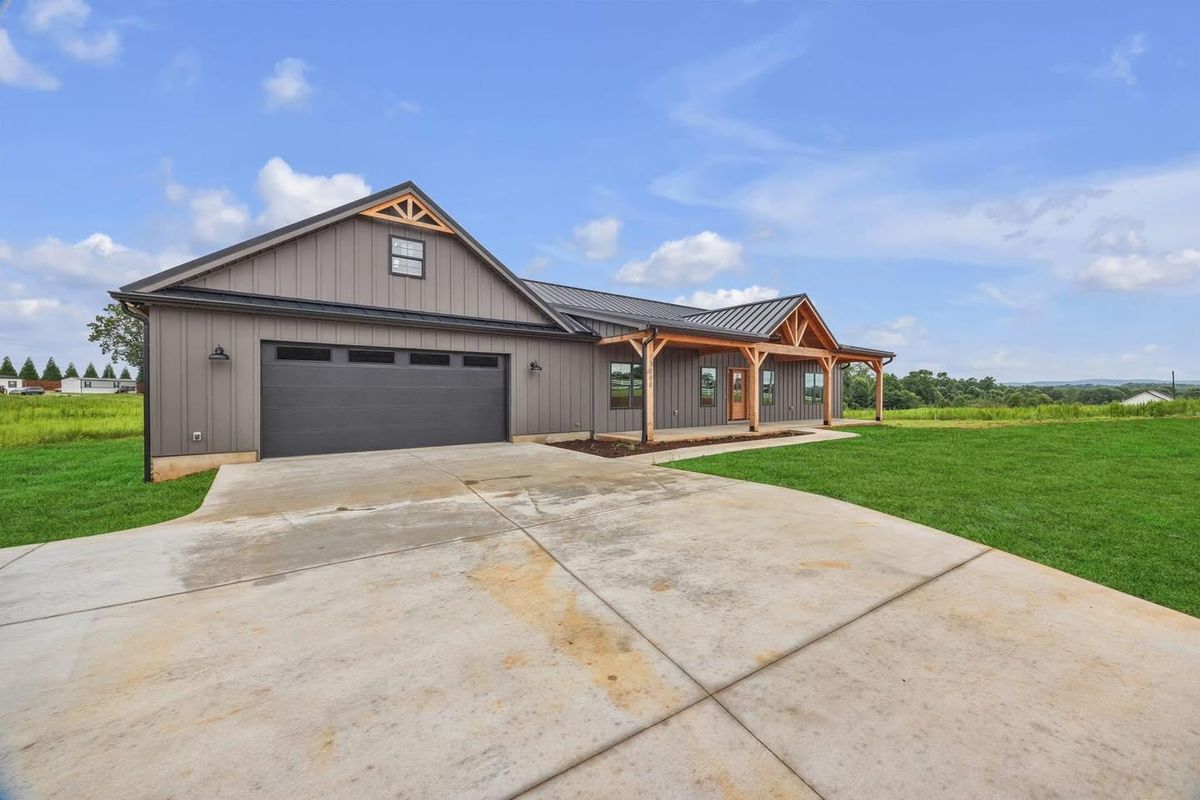 Barndominium Construction for Ridgeline Construction in Hiddenite, NC