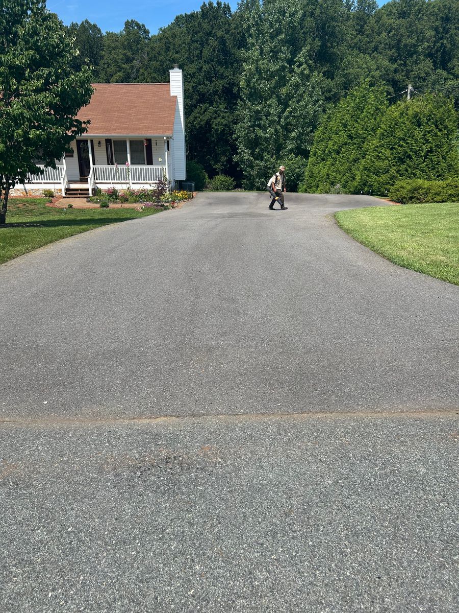 Asphalt Driveways for James R Carter Paving in Roanoke, VA