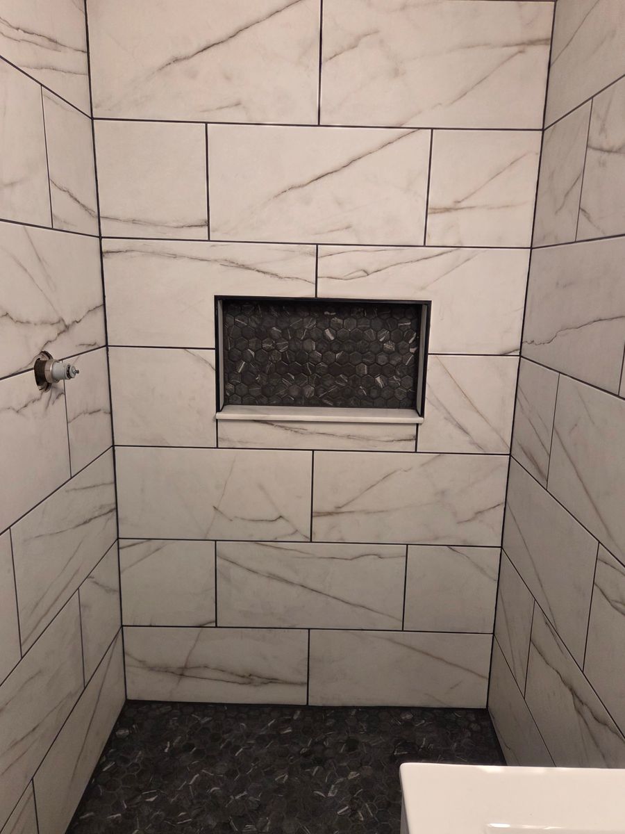 Tile Shower for D&J Custom Floors in Nederland, TX