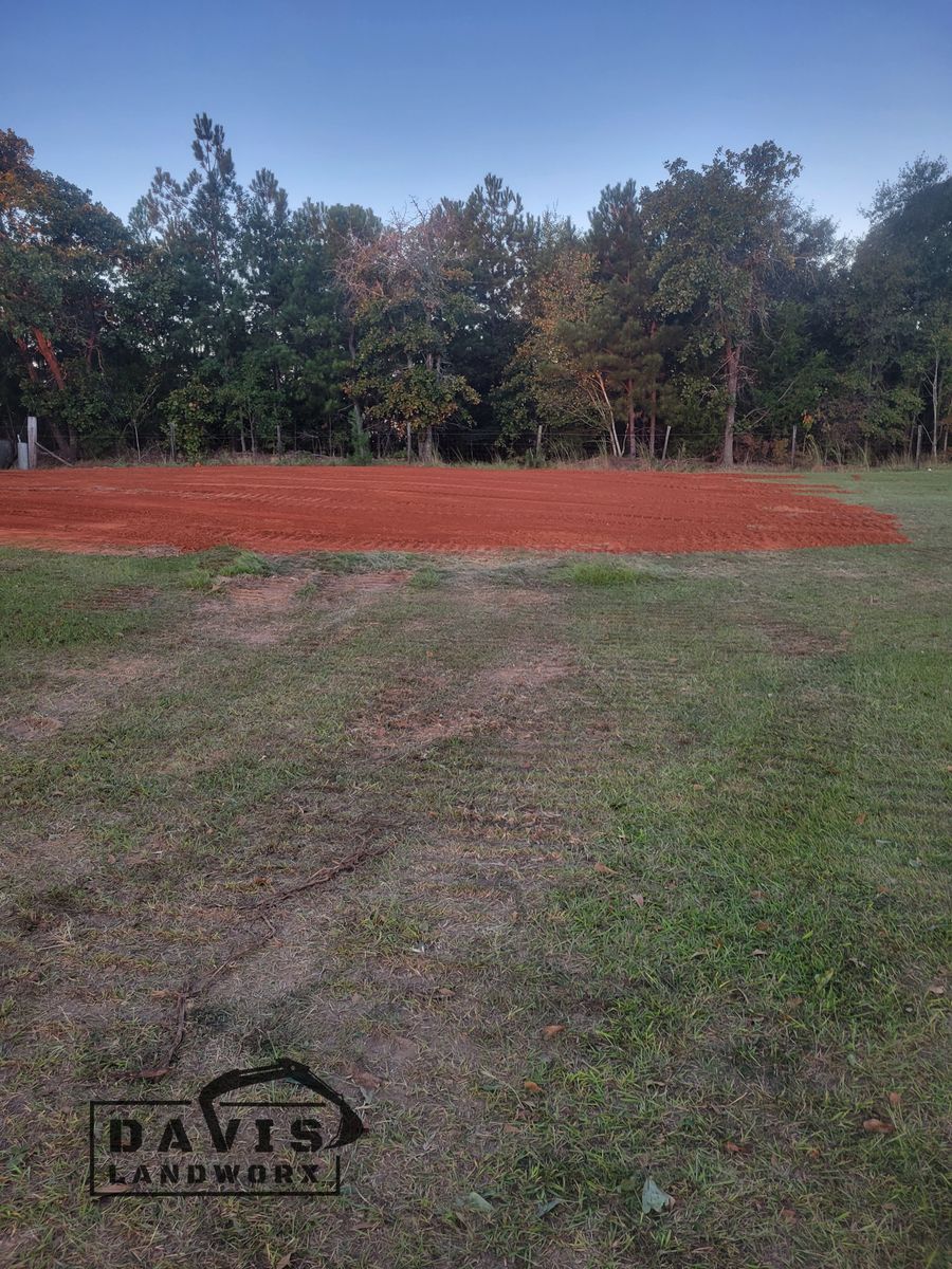 Dozer Services for Davis Landworx in Clanton,  AL