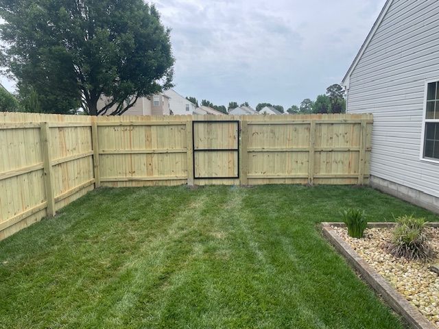 Wood Fencing for Sea Level Fence in Virginia Beach, VA