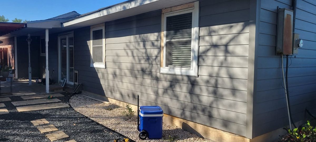 Siding for Pena Legacy Construction in San Antonio, TX