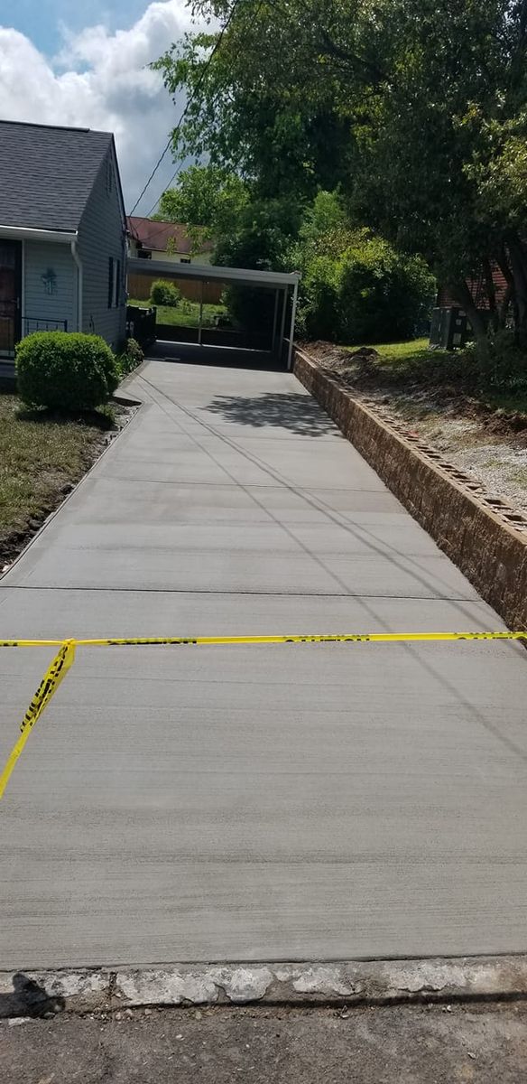 Sidewalk Installation for Tommy Moore Construction in Anderson County, TN
