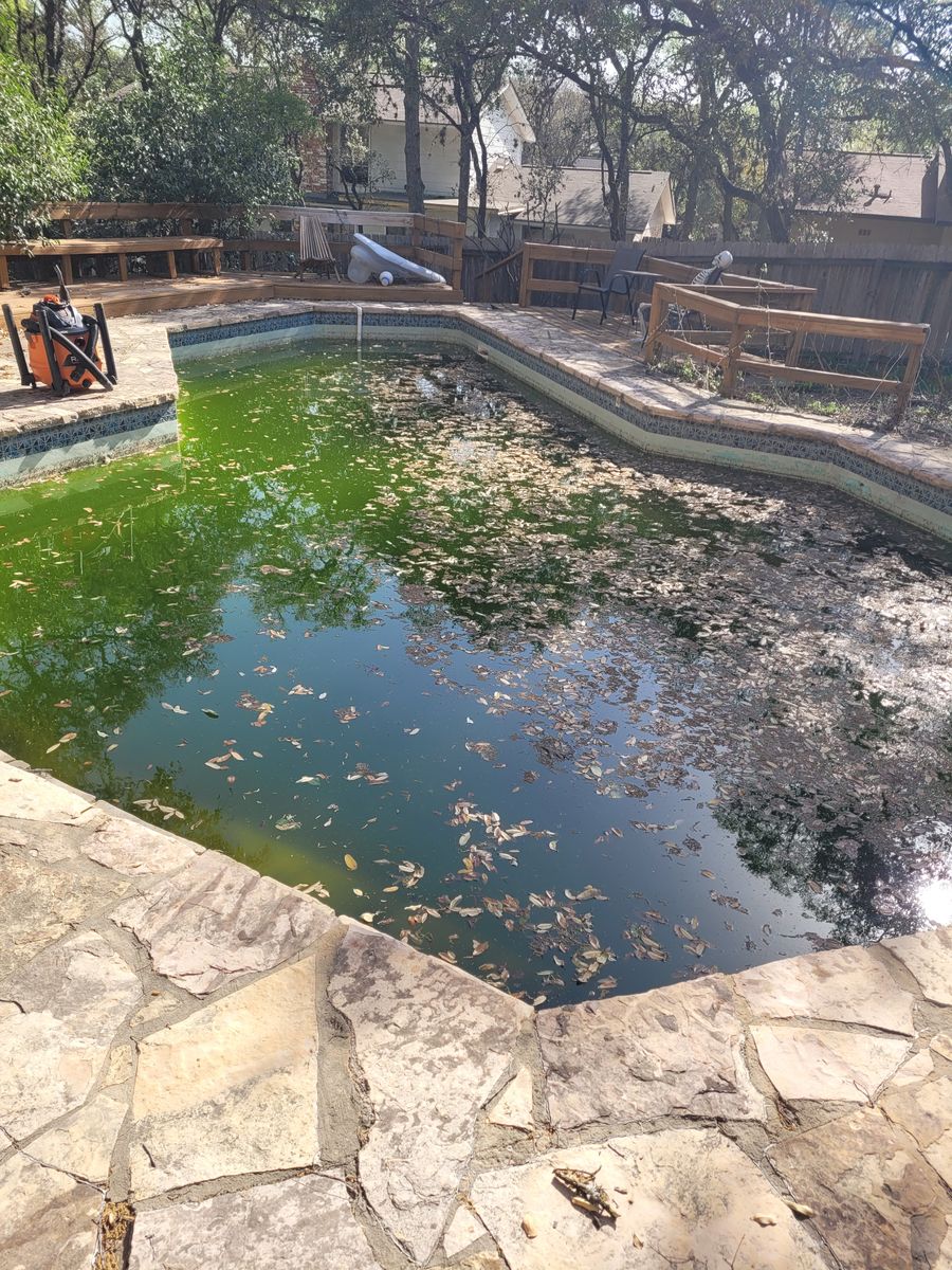 Pool Cleaning Services for J&A Pool and Spa Service LLC in Helotes, TX