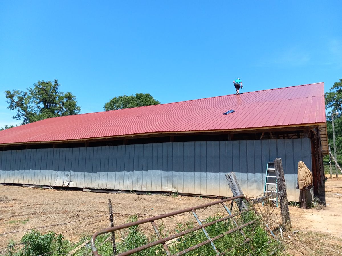 Roofing Installation for H & R Roofing And Construction  in Union, MS