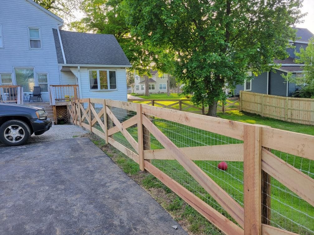 Fence Maintenance for Bollinger Fence And Property Management in Johnstown, OH