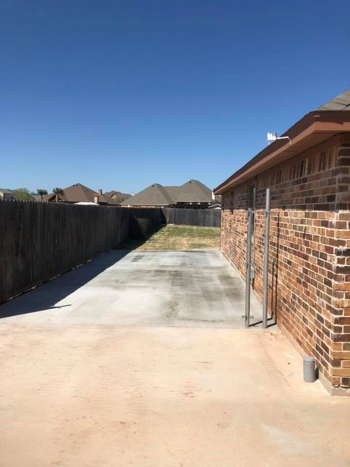 Sidewalk Installation for Ramos Masonry & Concrete Construction LLC in Clyde, TX